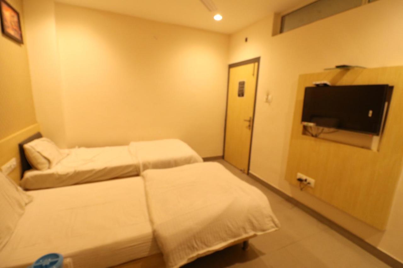 Hotel Pratap Grand 兰契 外观 照片